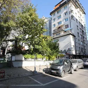 2* מלון & Restaurant The House